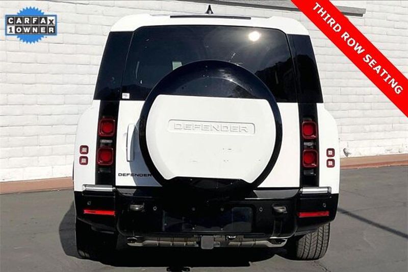 Used 2024 Land Rover Defender X-Dynamic SEImage 3