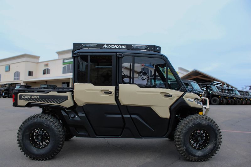 2025 Can-Am DEFENDER MAX LIMITED CAB HD10 DESERT TAN AND STEALTH BLACKImage 5