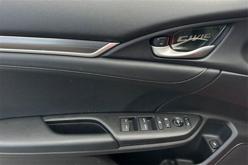 Used 2020 Honda Civic TouringImage 9