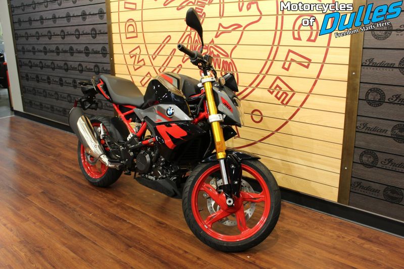 New 2025 BMW G 310 R Image 2