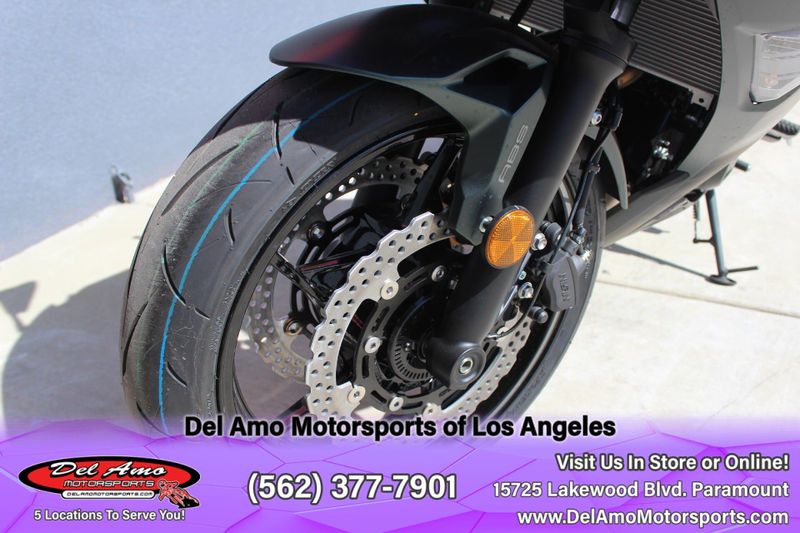 2025 Kawasaki NINJA 650 ABS Image 10