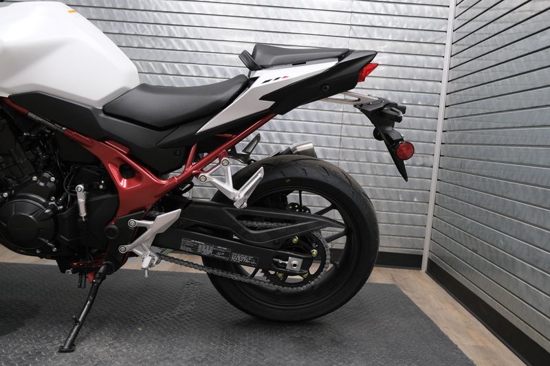 NEW 2025 HONDA CB750 HORNET Image 15