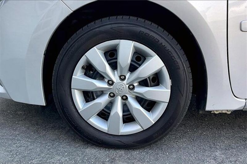 2016 Toyota Corolla LEImage 8