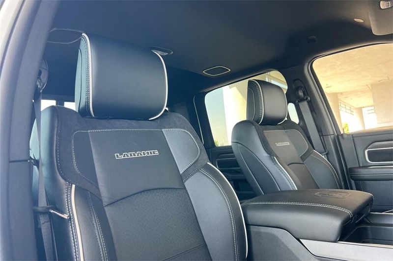 2025 Ram 3500 Laramie photo 16
