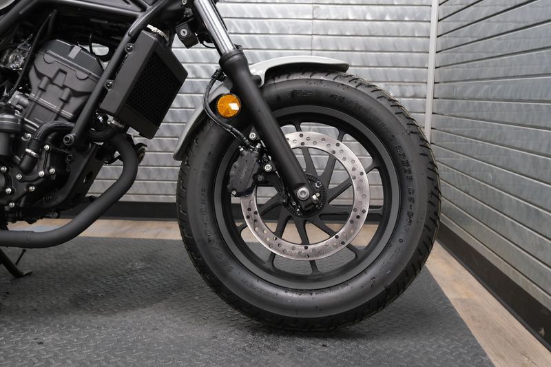 NEW 2026 HONDA REBEL 300 E-CLUTCH Image 11