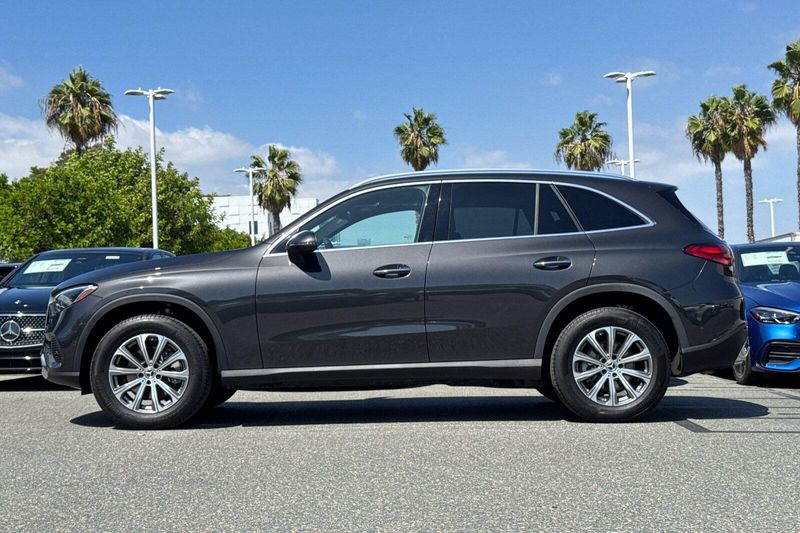 Used 2026 Mercedes-Benz GLC 300Image 7