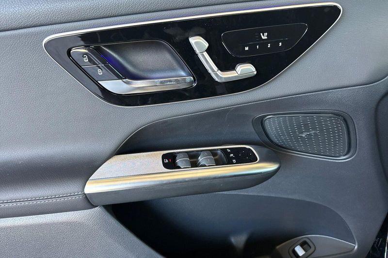 New 2027 Mercedes-Benz GLC-Class GLCGLC 300Image 8