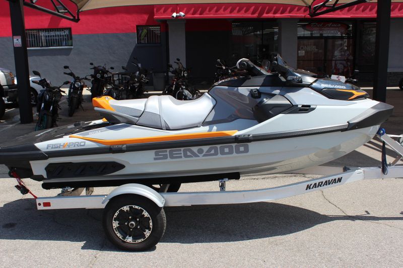 2024 Sea-Doo FISH PRO 170 TROPHY Image 4