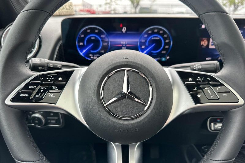 2024 Mercedes-Benz EQB 300Image 26
