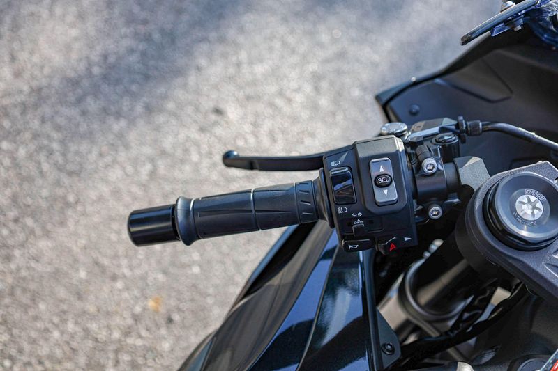 NEW 2026 KAWASAKI NINJA ZX6R ABS Image 16