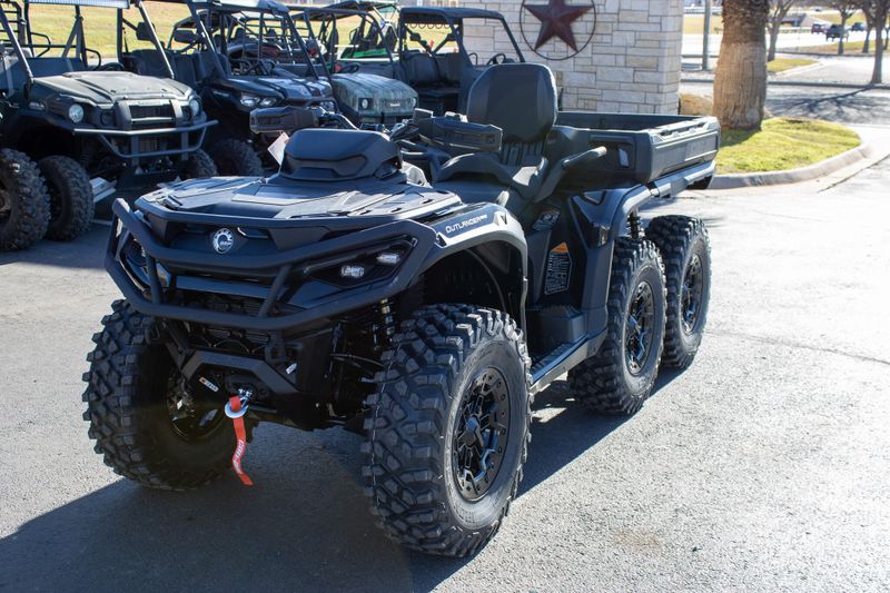 NEW 2026 CAN-AM OUTLANDER MAX 6X6 BACKCOUNTRY 1000R Image 7