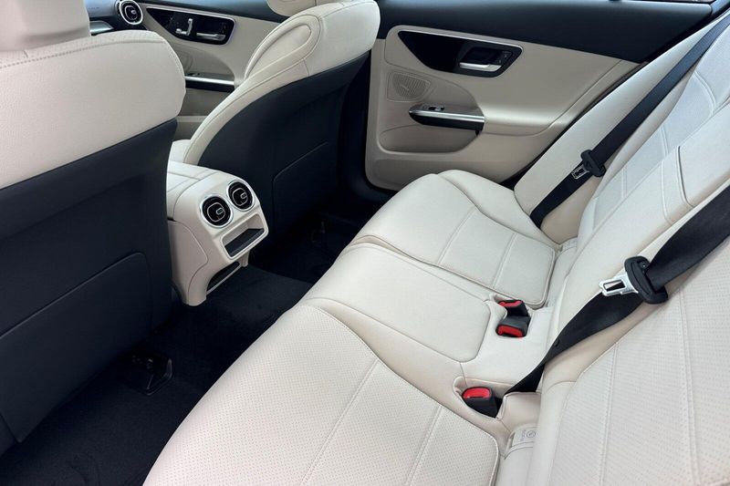 New 2026 Mercedes-Benz C-Class C 300Image 9