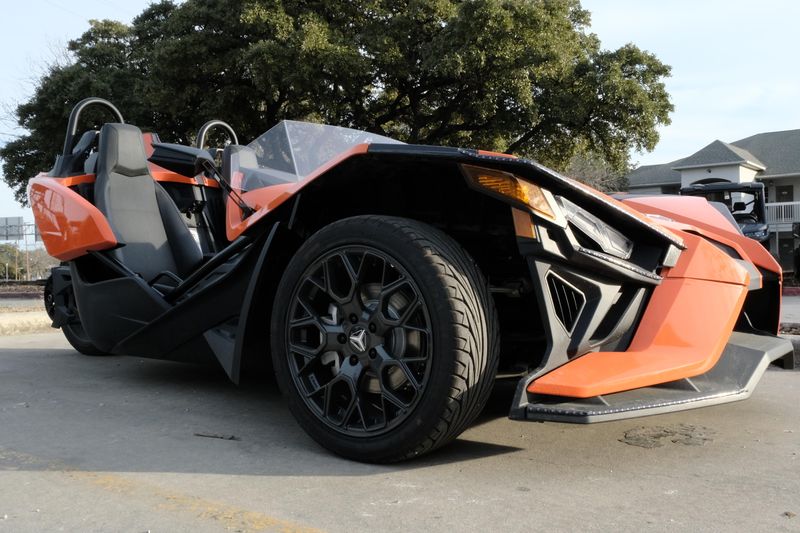 2024 Polaris SLINGSHOT SL AUTODRIVE VOLT ORANGEImage 19