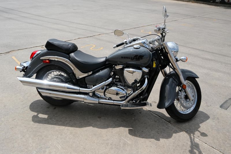 NEW 2025 SUZUKI BOULEVARD C50 Image 2