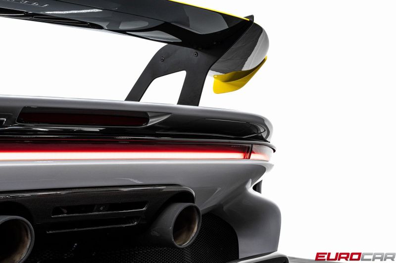 Used 2025 Ferrari SF90 XX *INSANE SPEC * HUGE CARBON OPTIONS*Image 34