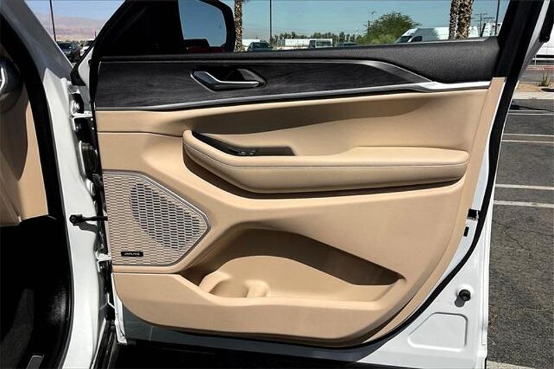 2021 Jeep Grand Cherokee L LimitedImage 23