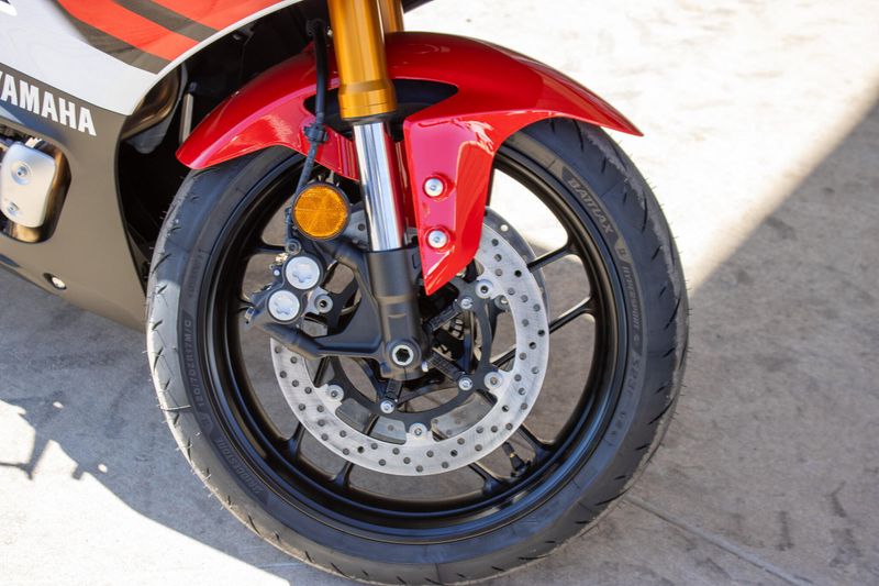 NEW 2026 YAMAHA YZF-R7 70TH ANNIVERSARY EDITION Image 15