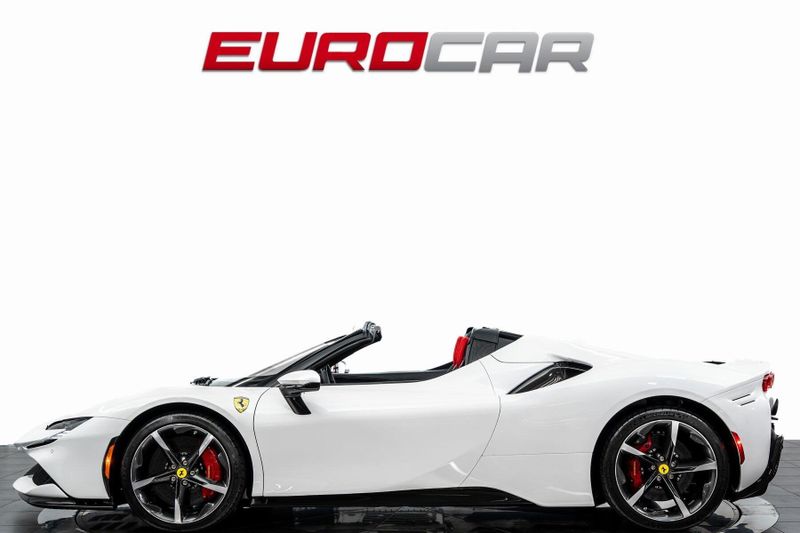 Used 2024 Ferrari SF90 Spider *TAILOR MADE * CARBON RACING SEATS * FULL PPF*Image 2