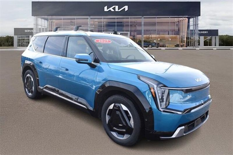 2025 Kia EV9 LandImage 1