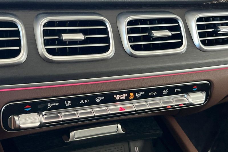 2025 Mercedes-Benz GLS 450Image 26