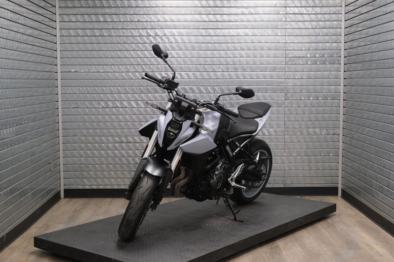 USED 2024 SUZUKI GSX-8S Image 7