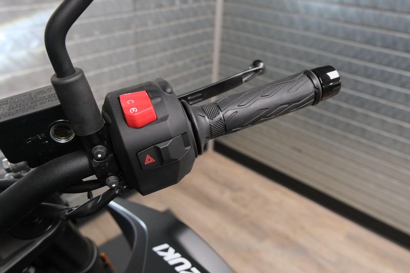 USED 2026 SUZUKI GSX-8S Image 16