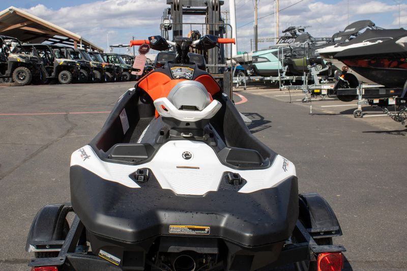 NEW 2026 SEADOO SPARK TRIXX FOR 3 90HP WITH SOUND SYSTEM Image 8