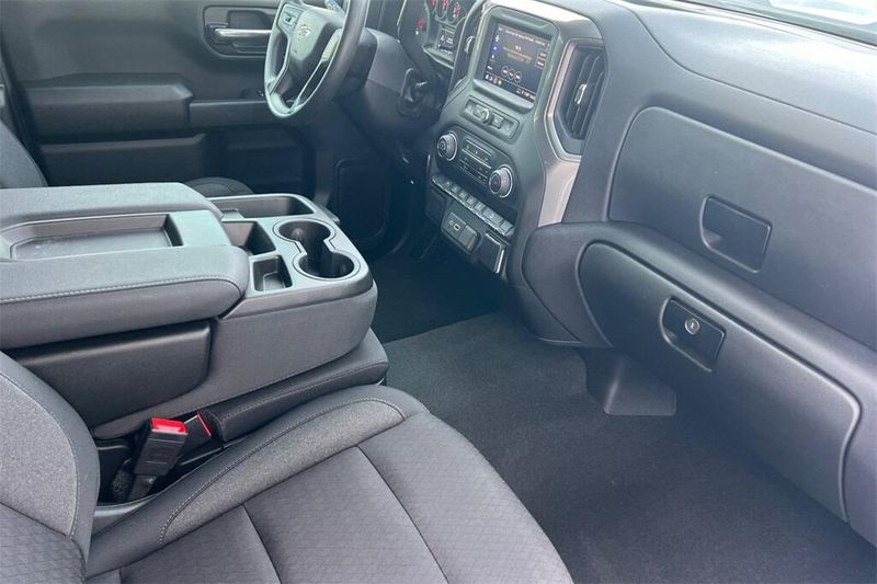 2025 Chevrolet Silverado 1500 Custom Trail Boss photo 15
