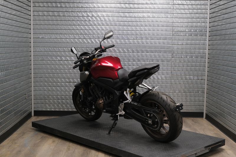 USED 2019 HONDA CB650R Image 3