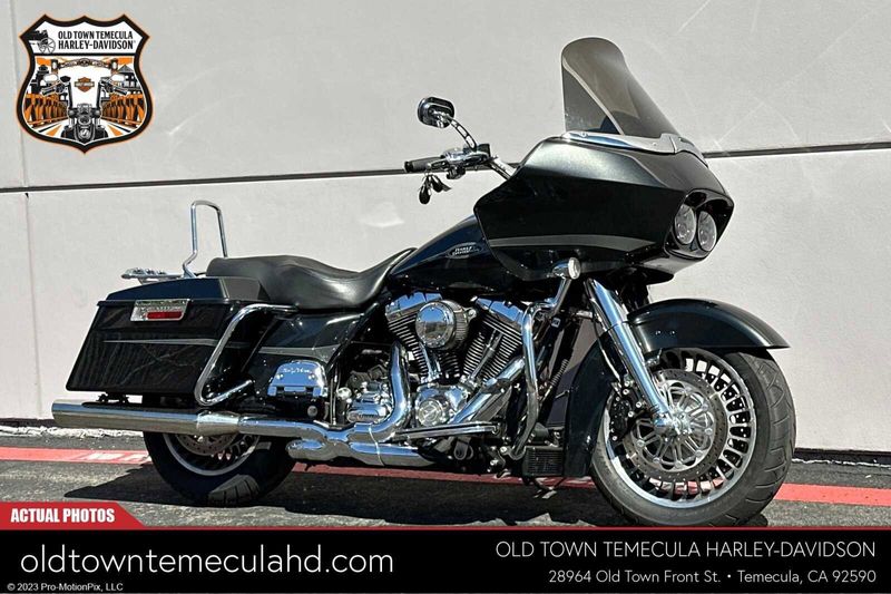 2009 Harley-Davidson Road Glide in a BLACK PEARL exterior color. BMW Motorcycles of Temecula – Southern California (951) 506-6903 bmwmotorcyclesoftemecula.com 