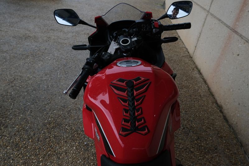 2023 Honda CBR500R ABS BLACK Image 5