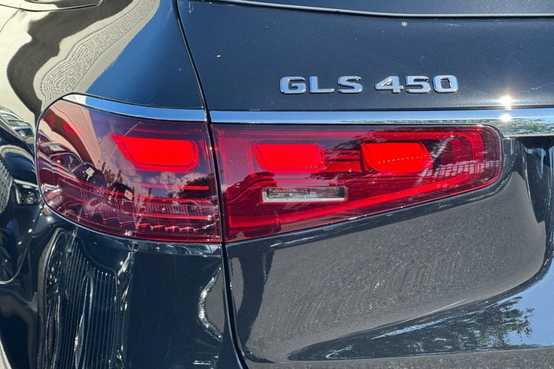 New 2026 Mercedes-Benz GLS 450Image 24