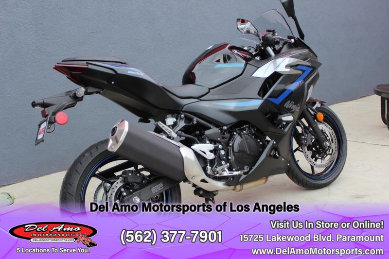 2025 Kawasaki NINJA 500 SE ABS Image 6