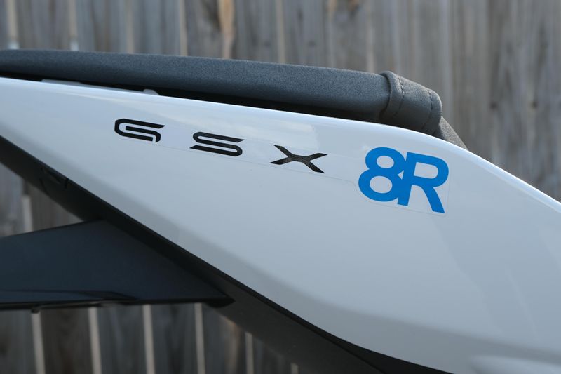NEW 2026 SUZUKI GSX8R Image 16