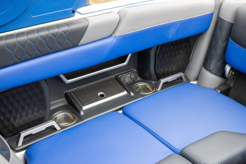 USED 2022 MALIBU M240 Image 14