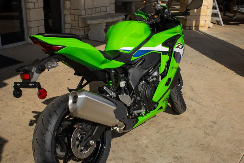 NEW 2026 KAWASAKI NINJA ZX4RR ABS Image 7