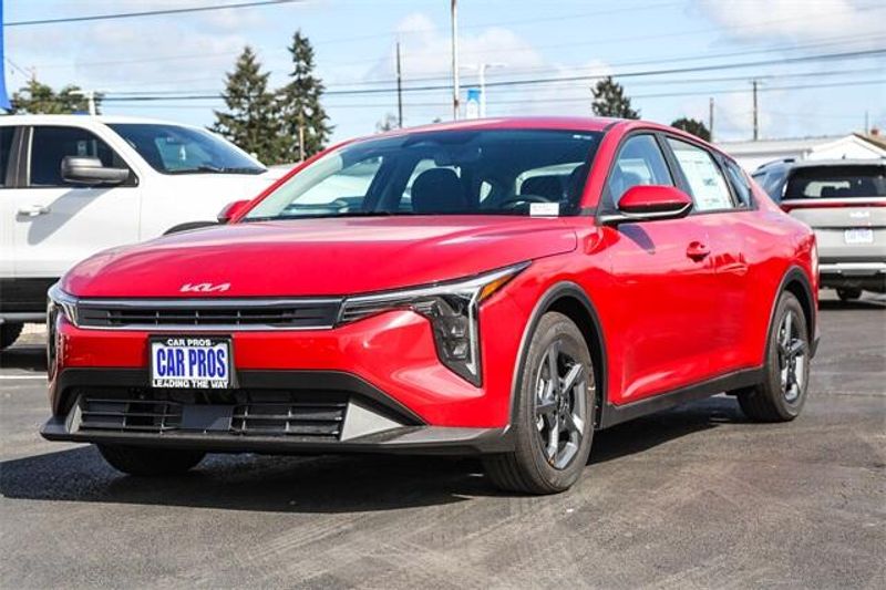 New 2025 Kia K4 LXSImage 14