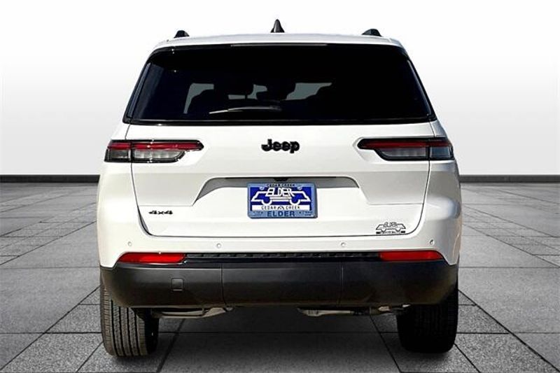 2025 Jeep Grand Cherokee L Altitude X 4x4Image 4