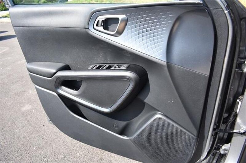 New 2025 Kia Soul EXImage 32