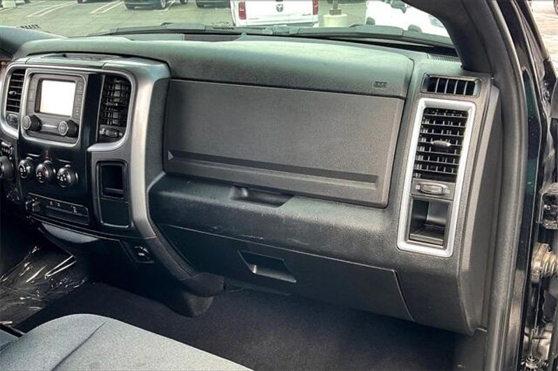 2021 RAM 1500 Classic WarlockImage 16