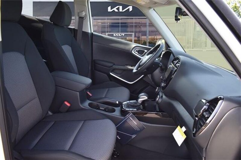 New 2025 Kia Soul SImage 12
