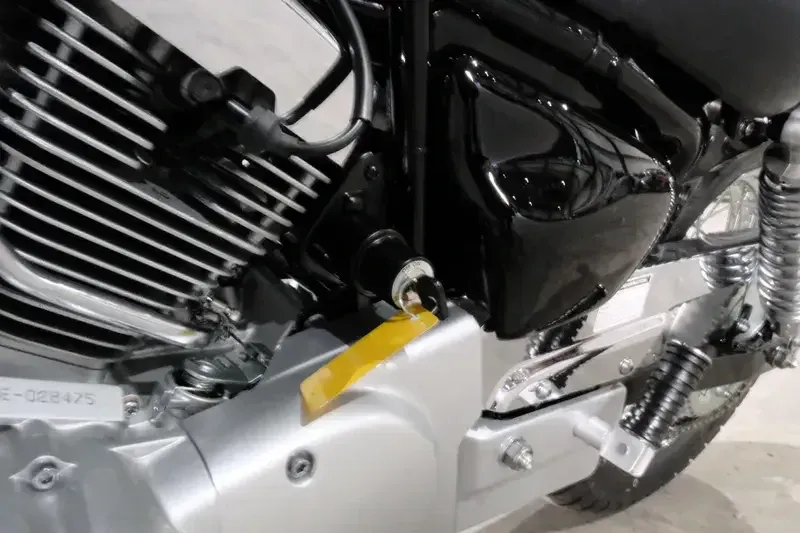 2025 Yamaha V STAR 250 RAVEN Image 24