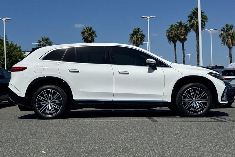 Used 2023 Mercedes-Benz EQS 580Image 3