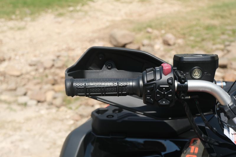 2025 CFMOTO CFORCE 1000 TOURING ZIRCON BLACK Image 20