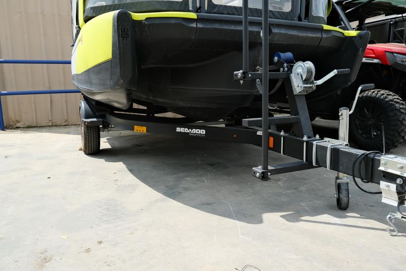 USED 2023 KARAVAN SINGLE AXEL Image 1