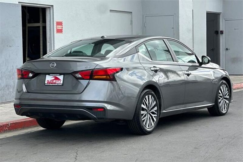 2023 Nissan Altima 2.5 SVImage 4