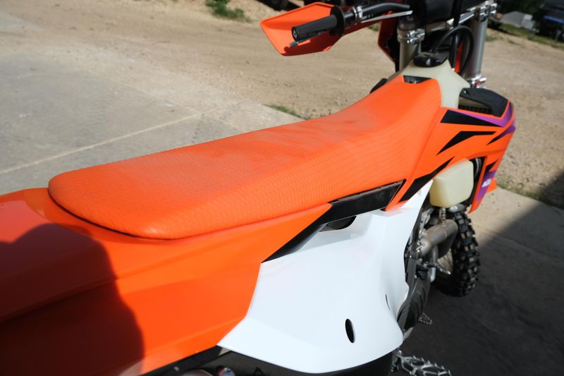 2024 KTM 350 XWF ORANGEImage 3