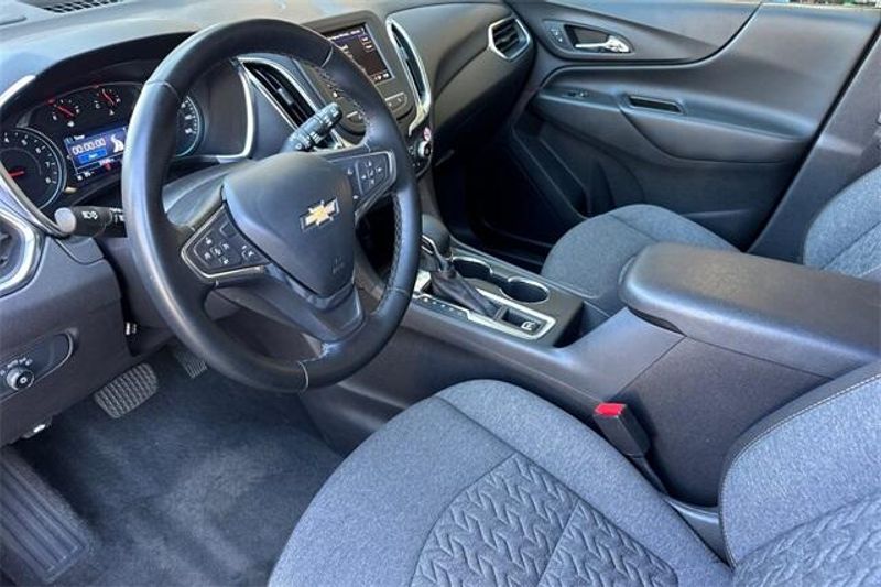2024 Chevrolet Equinox LTImage 8