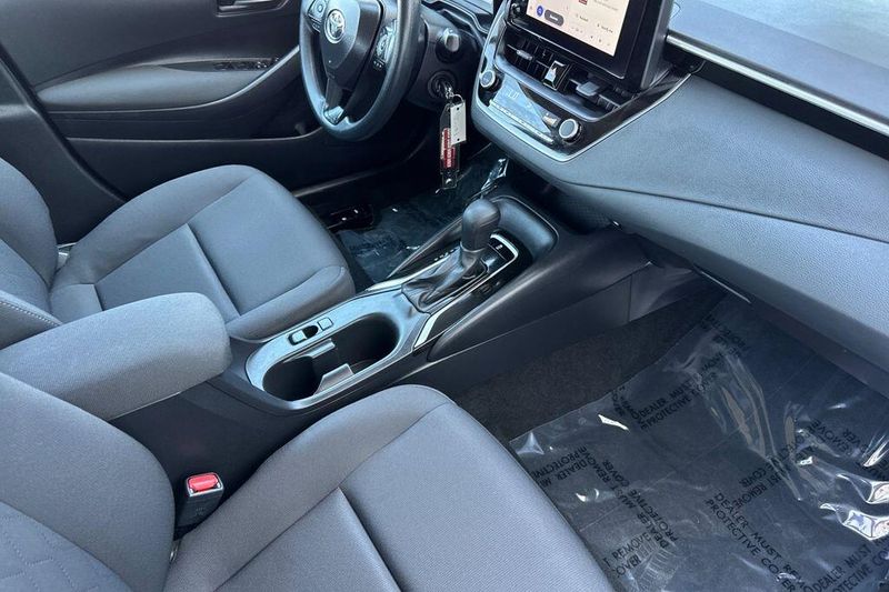 Used 2025 Toyota Corolla LEImage 14