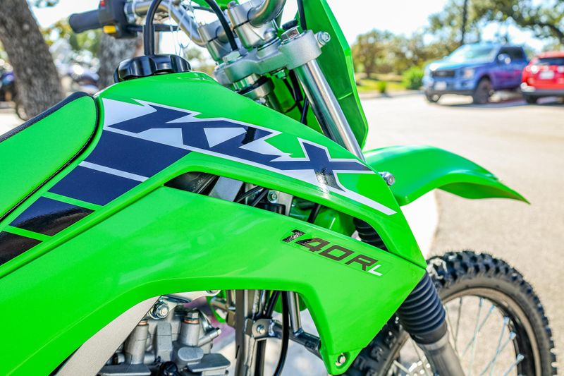 2025 Kawasaki KLX 140R L LIME GREEN Image 5